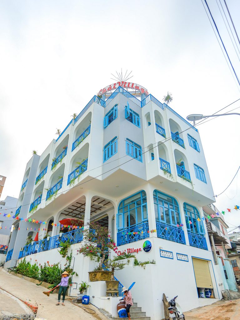 Kiến trúc độc đáo bắt mắt của khách sạn view biển Quy Nhơn